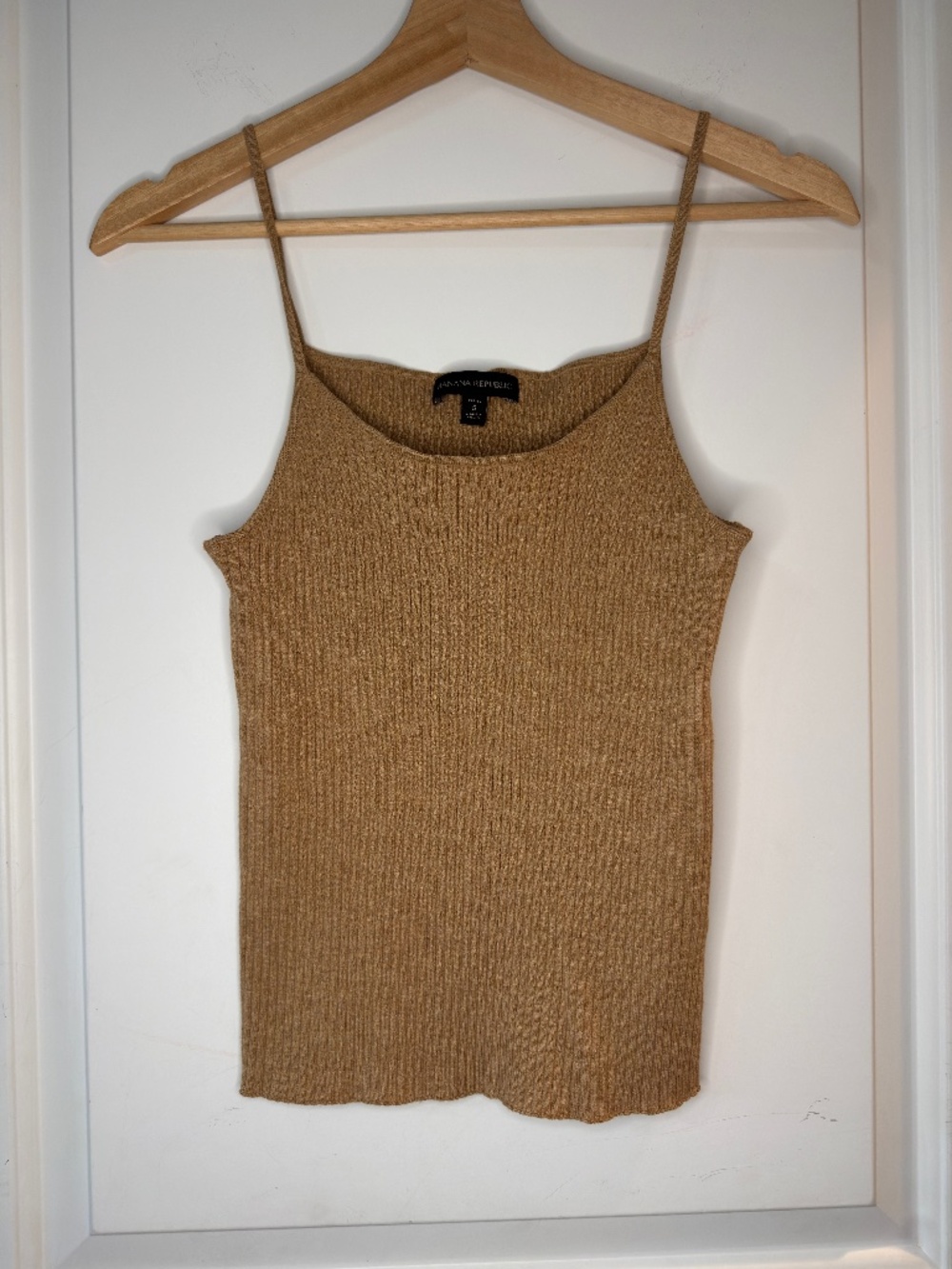 Banana Republic camel ribbed knit spaghetti strap camisole - Size Petite S